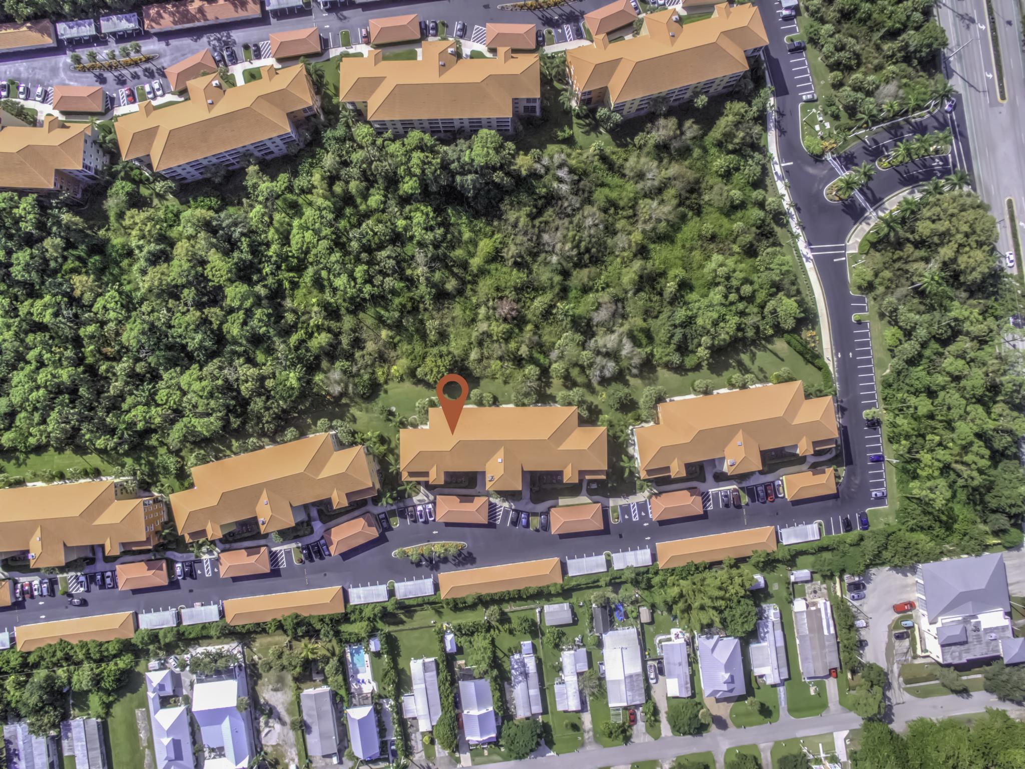 Aerial View of the Complex with the Preserve in the Middle of Botanical Place
