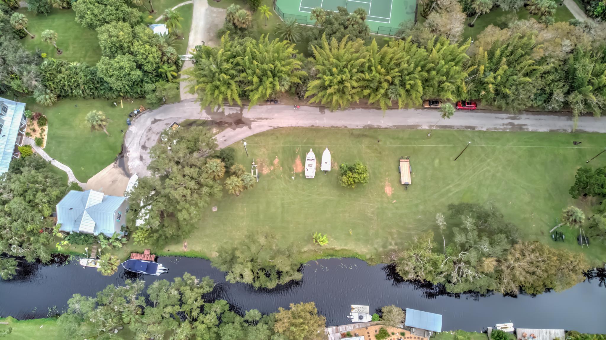 build a home in Alva Florida